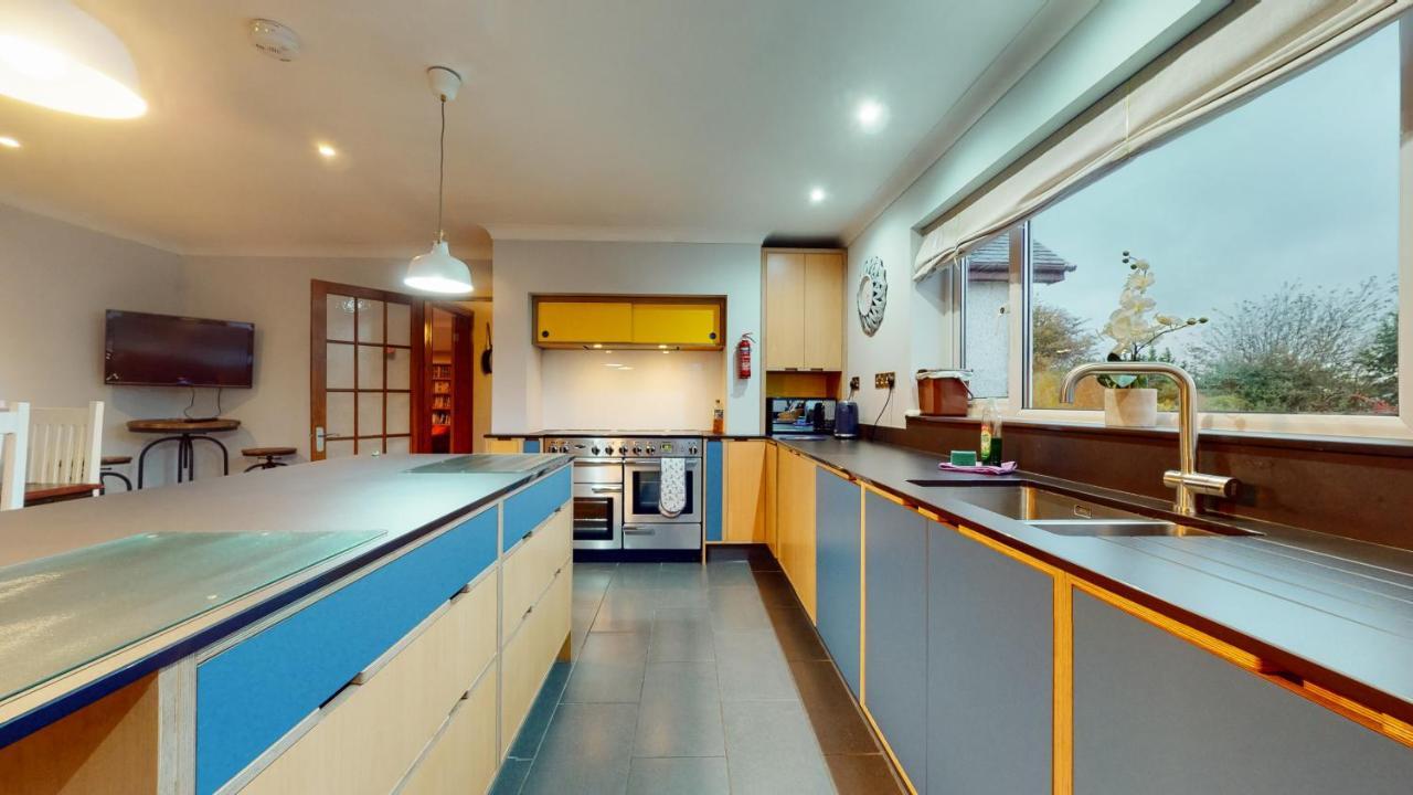 Jaw-Dropping Beach House In Anglesey Benllech Exterior photo