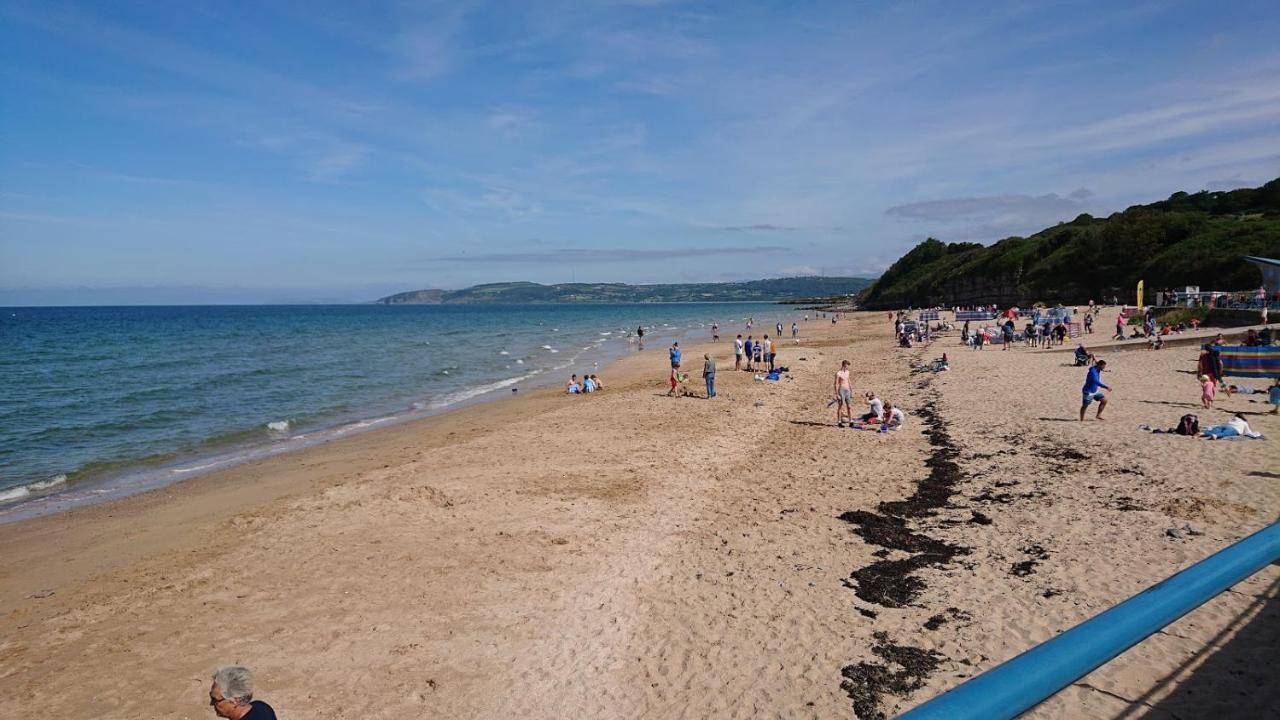 Jaw-Dropping Beach House In Anglesey Benllech Exterior photo